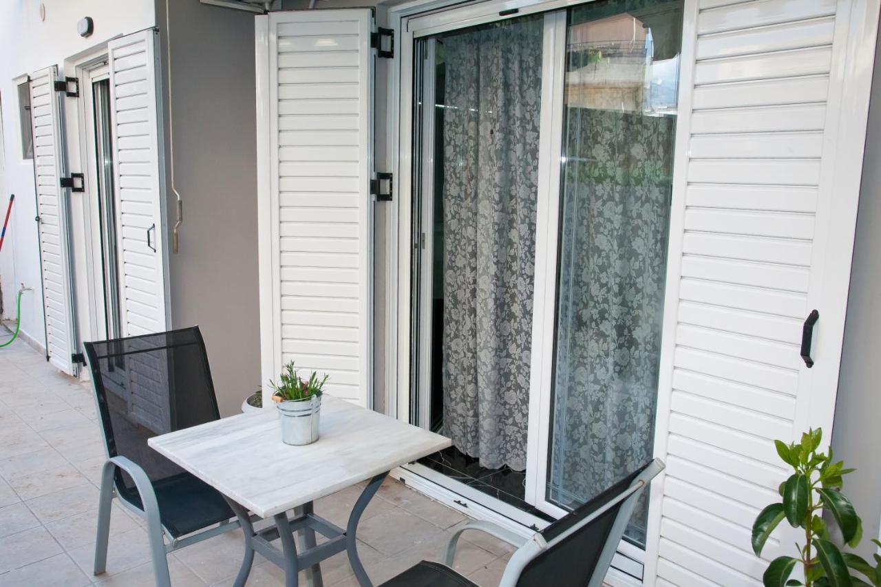 Chris Luxury Studio Ioannina Exterior photo
